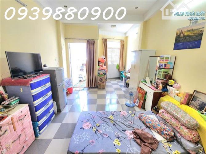 Nhà 3 tầng - Hẻm 4m trước sau - 73m2 - 8,45 Tỷ - 2