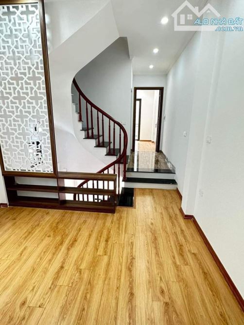 Bán căn góc 39m2 lệch 5 tầng cạnh đường 422 Tân Lập, Đan Phượng. 380m đến Vinhomes Wonder - 2