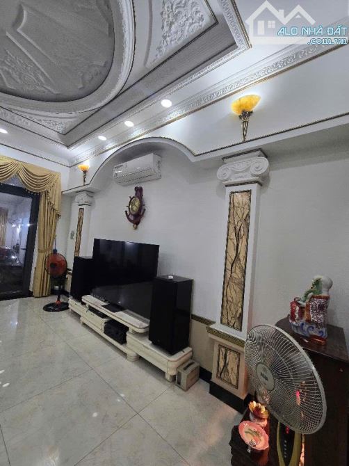 Bán nhà MT Dương Cát Lợi, TT Nhà Bè. 124m2 - ngang 5m, full nội thất, hơn 11 tỷ. - 3