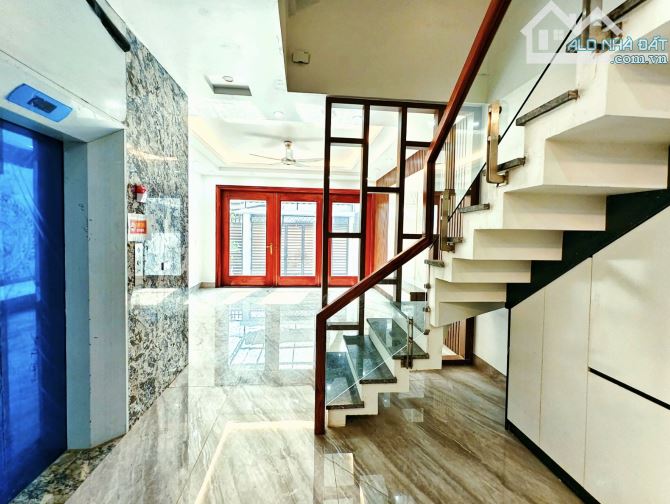 Phân lô QĐ, Nguyễn Gia Bồng, 100X6T, TM, ngõ thông, ô tô tránh, nhà đẹp, giá rẻ 19.9 tỷ. - 3