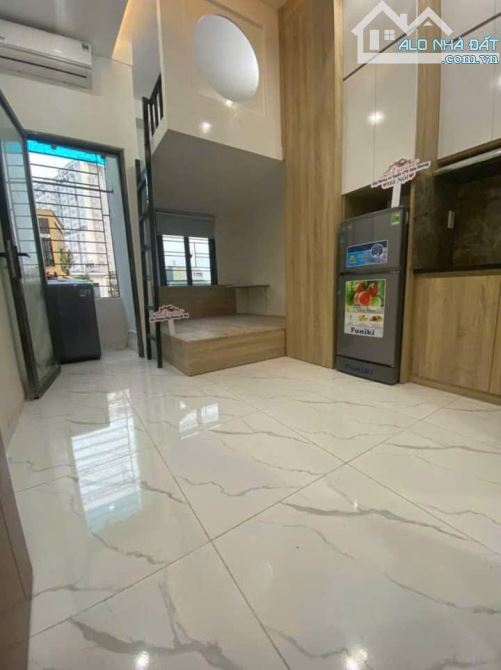 Cho Thuê CCMN 313 Quan Nhân Thanh Xuân 25m2 Gác Xép Giường Dưới Cửa Sổ Ban Công Thang Máy - 3