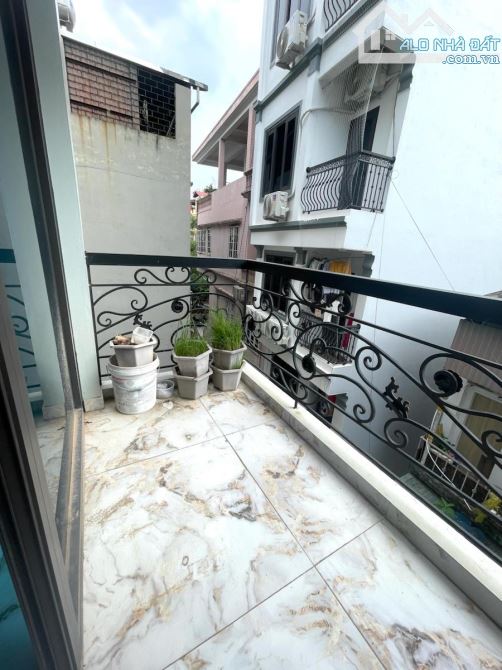 BÁN GẤP NHÀ ĐẸP 4 TẦNG 16 TỶ XUÂN ĐỈNH TỪ LIÊM DT 70M2 MT 5M MẶT NGÕ Ô TÔ VỊ TRÍ ĐỈNH - 3