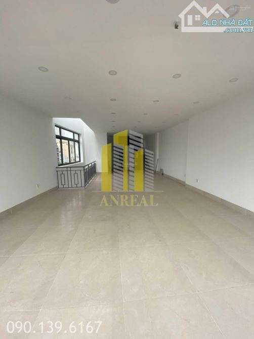Tòa Văn Phòng Hầm 5 Lầu Sàn Trống 700m2 - Có Thang Máy - 3