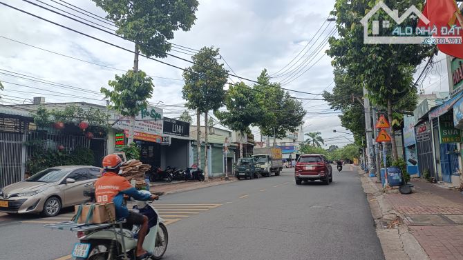 BÁN NHÀ ĐẤT MẶT TIỀN NGANG 5M, GÓC GS10 GS14, BIGC GO, TTHC DĨ AN, ĐÔNG HOÀ CHỈ 7TỶ - 3