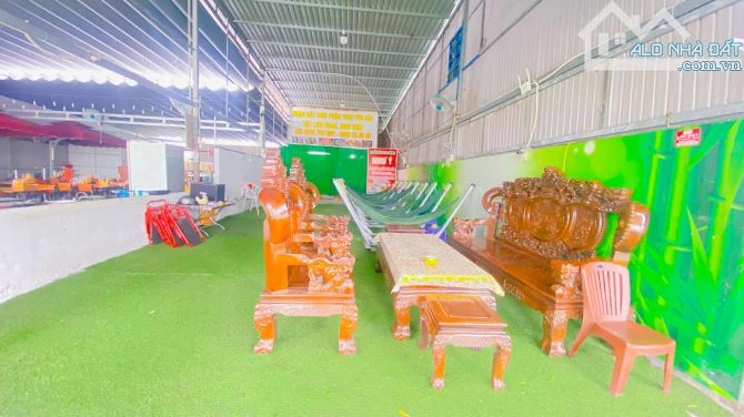 Cho thuê kho 90 m2 trục chính khu Hồng Loan 8 triệu - 3