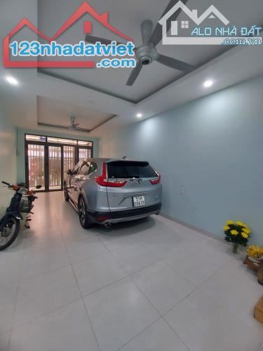 BánNhà MT gầnChợ TânSơnNhất, Phường3 GòVấp, 65m 3tầng, 11Tỷx, Sổ Chuẩn - 3