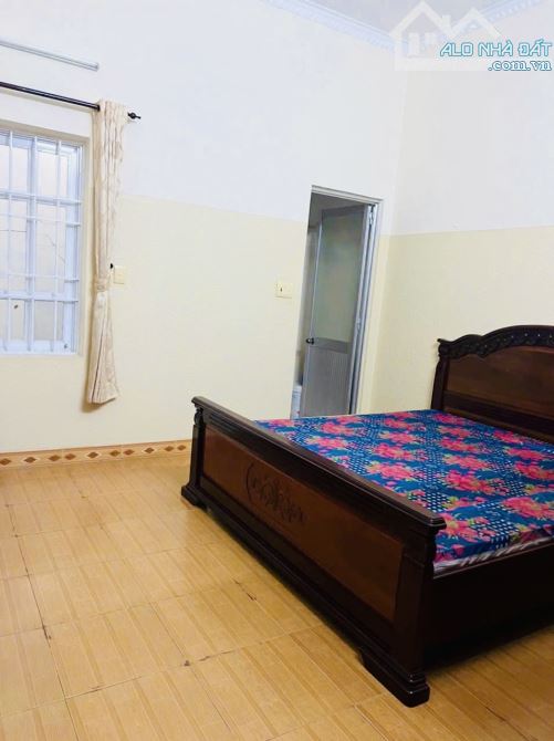 Cần Bán Nhà 1 Trệt 2 Lầu Hẻm Oto Trần Đồng 89M2 (4.5x19.7) - Giá: 7Tỷ400Triệu ( có bớt ) - 4