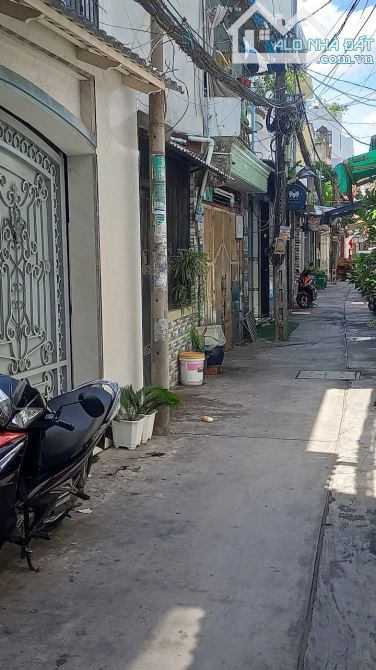 CHỦ GẤP BÁN NHÀ MỚI ĐẸP HƯNG PHÚ [P9, Q8] DT:31M2 DÀI 12M- 2T, 2PN, 2WC CHỈ 3.35 TỶ - 4
