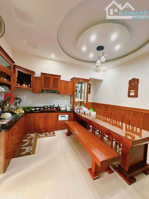 BÁN NHÀ NGUYỄN THỊ SÁU - HÒA XUÂN - NHÀ CHIA 2 GIAN VỪA Ở VỪA CHO THUÊ - CHỦ NHÀ THẦU XÂY - 4