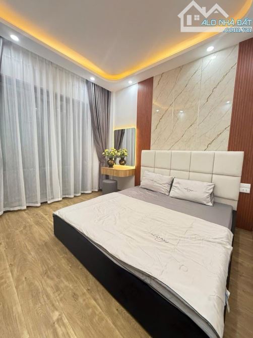 Nhà đẹp 5 tầng, thang máy, 45m, ở sướng, kinh doanh đỉnh, Nguyễn Phúc Lai, gần hồ Hoàn Cầu - 4