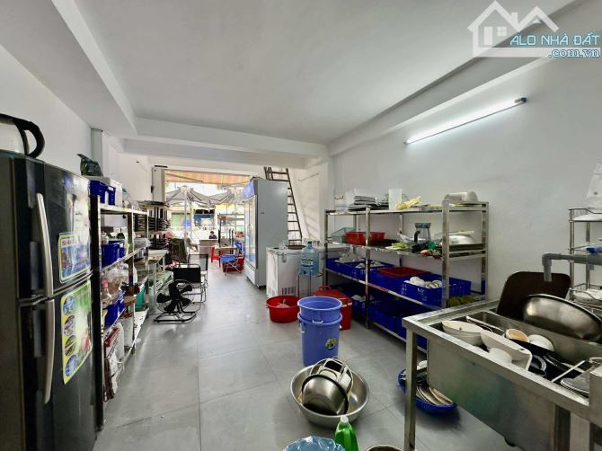 Bán nhà CHDV mặt tiền - Dương Quảng Hàm P6 Gò vấp - 107M2 - 4 Tầng , 4 Phòng - 18,9 tỷ TL - 4