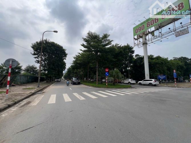 BÁN NHÀ MỸ ĐÌNH - DÂN XÂY FULL NỘI THẤT - VỊ TRÍ ĐẸP GẦN Ô TÔ - DT 40M2, 5 TẦNG, HƠN 8 TỶ - 4