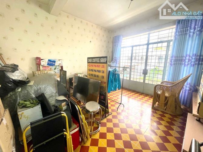 NGỘP BANK - MẶT TIỀN KHUÔNG VIỆT - 4 TẦNG BTCT - 4x17,2 - 5PN - GIÁ 11.X TỶ - 4