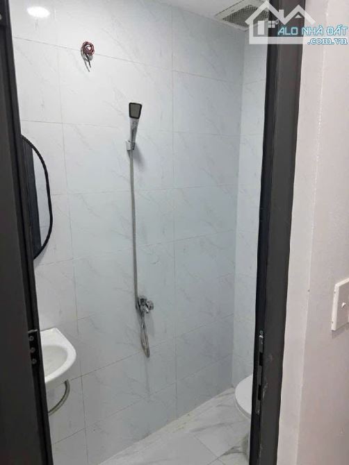 Bán nhà Sổ hồng Riềng canh KDT HIm Lam Quận 7, 2 lầu, 2 PN, nội thât mới đẹp - 4
