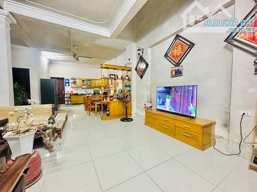 Bán nhà Nhật Tảo, Bắc Từ Liêm, 125m2, 3 tầng, mặt tiền 8.2m, giá 27.5 tỷ  SIÊU PHẨM PHÂN L - 4