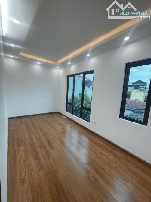 Bán Nhà Yên Vĩnh ô tô tránh kinh doanh 40m2 5 Tầng mặt tiền 4.4m ô chờ thang máy 7 tỷ 06 - 4