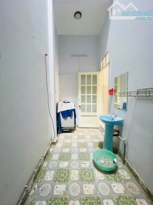Bán nhà đẹp 3 tầng, 4m x 17m, Nguyễn Tư Giản, Gò Vấp hẻm xe hơi, gần Emart, chỉ 5 tỷ 8 nhỉ - 4