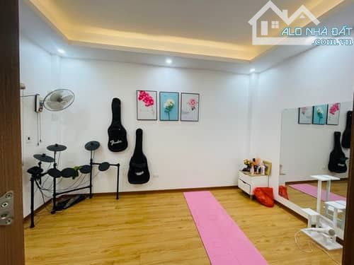 Bán nhà Phú Minh, Bắc Từ Liêm, 38m2, 5 tầng, 6 ngủ, mặt tiền 4.4m, giá 7.6 tỷ  SIÊ - 4