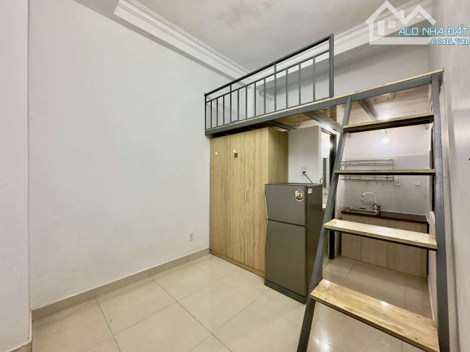 Bán nhà CHDV mặt tiền - Dương Quảng Hàm P6 Gò vấp - 106M2 - 4 Tầng , 11 Phòng - 20,2 tỷ TL - 5