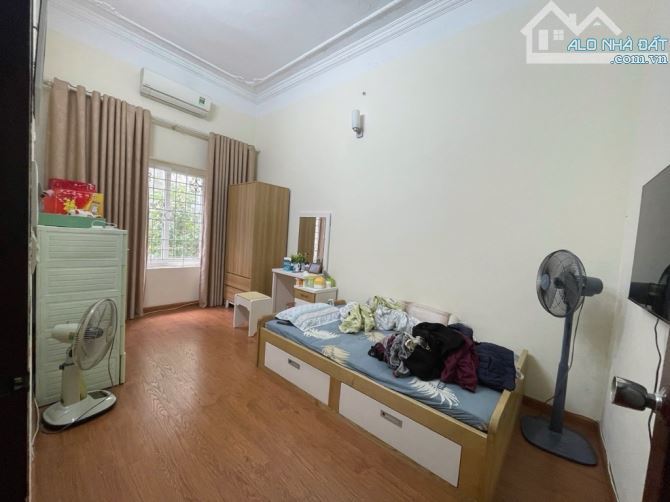 Bán nhà đẹp diện tích lớn 74m2 x 4 tầng, mặt tiền rộng 7.7m, trung tâm Hai Bà Trưng - 5
