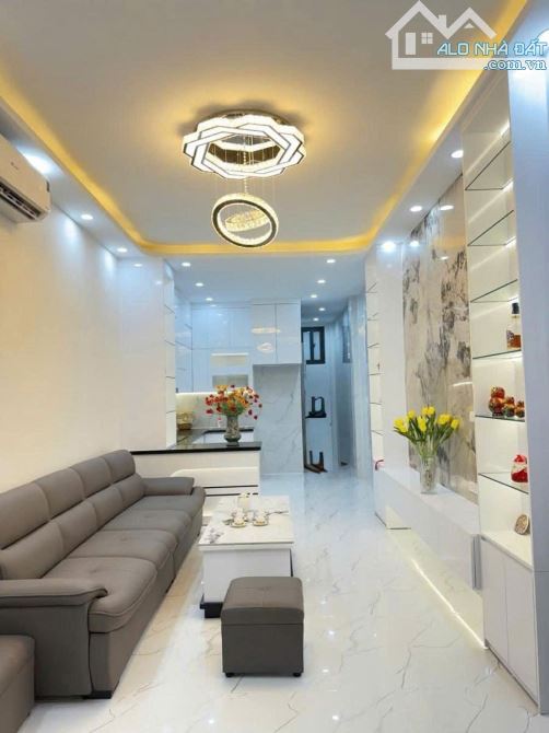 Bán nhà phố Hoàng Cầu 45m2 * 5 tầng thang máy , full nội thất, sđcc,  TC 14, x tỷ. - 4