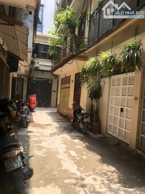 Bán nhà Hoàng Cầu, ô tô đỗ cửa, vài bước ra hồ, nhà đẹp ở ngay, 45m2, 5 tầng, giá 14 tỷ - 5