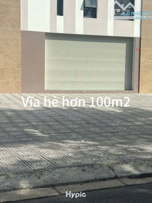 shophouse. hướng tây bắc. mặt tiền đẹp vỉa hè rộng rãi. khu dân cư đông đúc - 5
