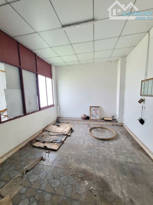 3ty350 70,5m2 nhà 1 trệt 2 lầu 1 lửng quá rẻ cách đường Lê Thị Trung 50m p.Bình Chuẩn - 6