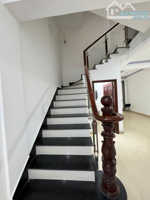 Nhà phố thương mại, 5 tầng, MTKD An Khánh, siêu hot, 5x16m, 21.xx tỷ - 6