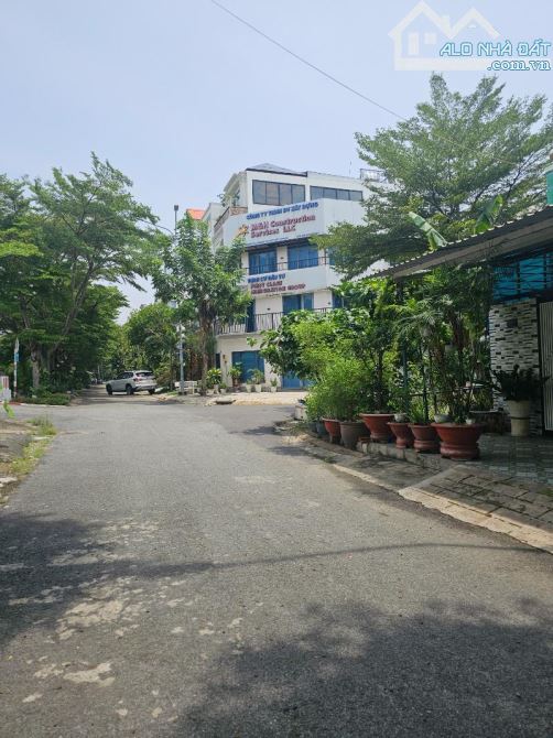 Nhà Phố Cạnh Phú Mỹ Hưng - Quận 7- 5X18 - 3 Tầng - Nhỉnh 10 Tỷ - 5