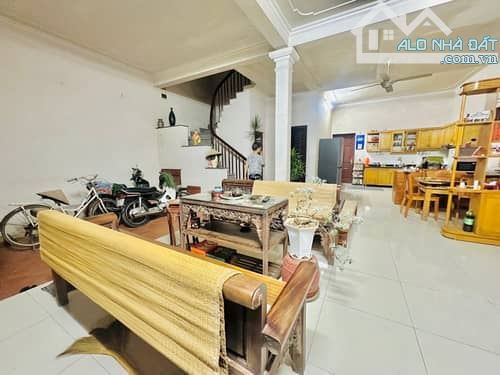 Bán nhà Nhật Tảo, Bắc Từ Liêm, 125m2, 3 tầng, mặt tiền 8.2m, giá 27.5 tỷ  SIÊU PHẨM PHÂN L - 6