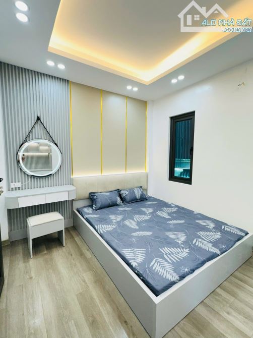 Nhỉnh 4 tỷ, nhà phố Vĩnh Hưng full nội thất đẹp, 20m ra ô tô, sổ riêng nở hậu - 6
