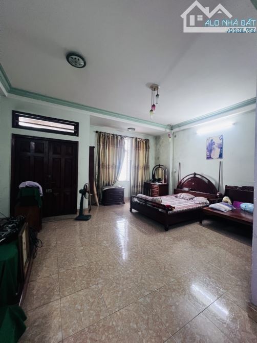 Hẻm 10m kinh doanh, 4 tầng, 6m x 35m, gần mặt tiền, gần Emart Phan Huy Ích hơn 23 tỷ - 7