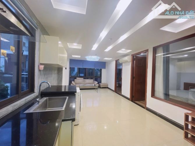 Toà căn hộ 6 tầng Chế Lan Viên, 88m2, sát biển Mỹ Khê, doanh thu 90triệu, nhỉnh 21 tỷ - 8