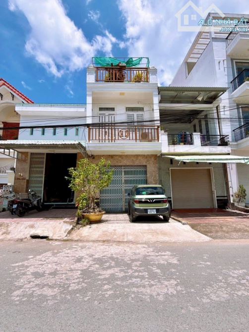 NHÀ 2 LẦU 6,5 TỶ ĐƯỜNG SỐ 6 KDC THỚI NHỰT 2, P TÂN AN TP CẦN THƠN, TP - 8