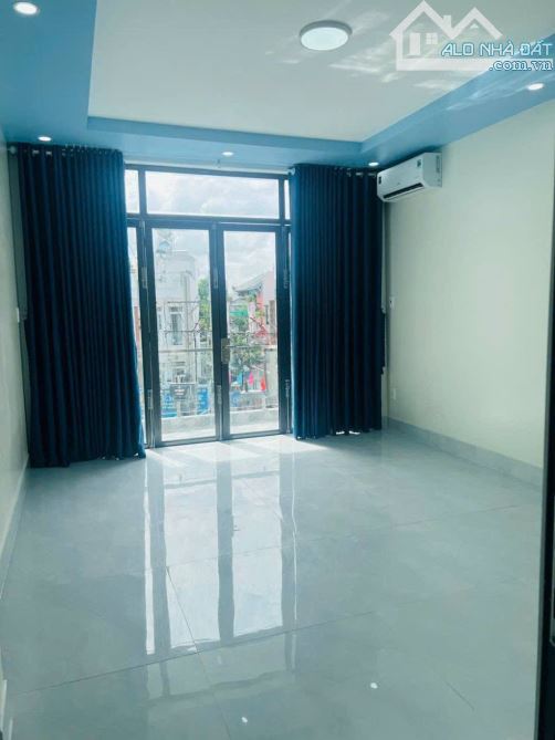 MẶT TIỀN LẠC LONG QUÂN - 5 TẦNG BTCT - 56M2 - 5PN - GIÁ 11.X TỶ - 9