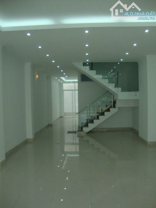 Bán nhà An Phú mặt đường Nguyễn Quý Đức gần Siêu thị Metro Quận 2 cũ (100m2) 32 tỷ - 9