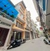 118 NGUYỄN KHÁNH TOÀN, TÒA CĂN HỘ THU 120 Tr, THÔNG, 2 THOÁNG, 7 TẦNG TM, 90m MT 5m