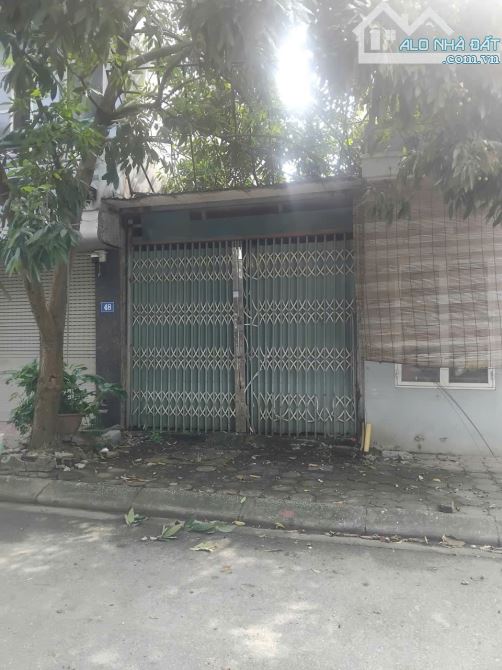 🏠 BÁN ĐẤT TẶNG NHÀ C4 , PHÂN LÔ TĐC GIANG BIÊN_LONG BIÊN, 40m2 - MT 3,55M 💰 GIÁ 10.5 TỶ