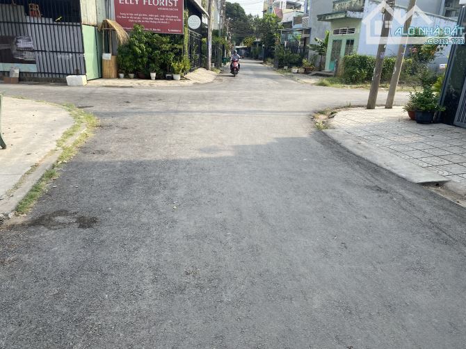 Bán nhà phố 1T2L 1 Tum Bửu Hòa, Biên Hòa, Đồng Nai,115m2, giá 4 tỷ 900