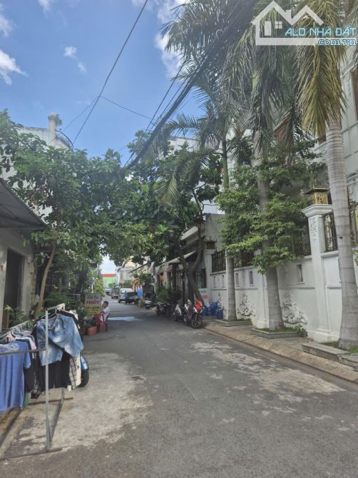 BÁN LÔ ĐẤT 4 × 15 GẦN SIÊU THỊ AEON TÂN PHÚ GIÁ 5TY8 TL NHẸ