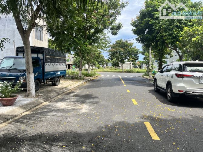 BÁN ĐẤT BIỂN TÂN TRÀ ĐƯỜNG 7,5m, CẠNH TRỤC THÔNG BIỂN KIM ĐỒNG 102,5m2, NGANG 5m, 5,05 TỶ