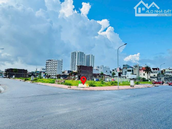 Lô góc 67.5m2 ngang 6m trục đường 25m TĐC 226 Lê Lai
