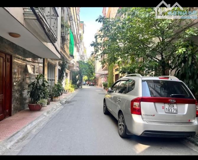 Cần bán nhà mặt ngõ ô tô chánh dừng đỗ Xuân La, 5tầng.