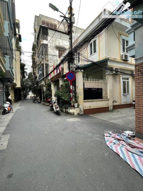 Bán nhà phố Lê Trọng Tấn, Thanh Xuân 64m, 4 tầng, mt 4.6m. Giá: 19.5 tỷ