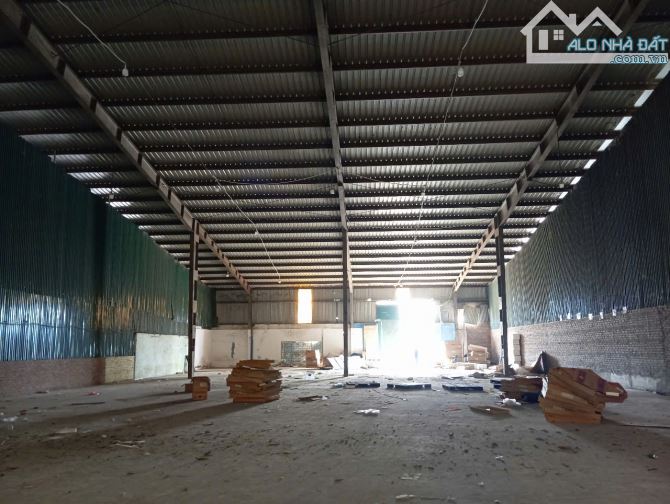 Cho thuê 900m2 Kho, Xưởng tại KM8 Đại Lộ Thăng Long, An Khánh,  Hà Nội.