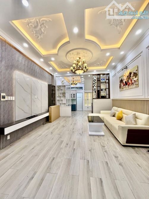🏘️ Cực Hiếm! Nhà 3 Tầng Mới 100% – Hẻm Kinh Doanh – Huỳnh Tấn Phát, TT Nhà Bè – Cách Q7 C