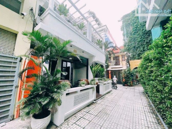 BIỆT THỰ MẶT TIỀN TRUNG TÂM QUẬN 1 – KHU VỰC PHAN KẾ BÍNH ĐẮC ĐỊA – GIÁ THUÊ CHỈ 70 TRIỆU