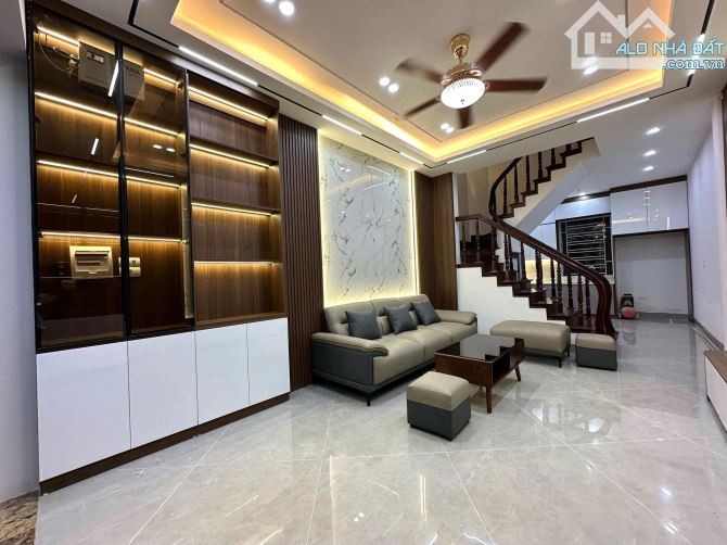 BÁN NHÀ PHỐ KIM NGƯU – HAI BÀ TRƯNG, NGÕ THÔNG GẦN ĐƯỜNG Ô TÔ, NHÀ 4 TẦNG NỘI THẤT ĐẸP.