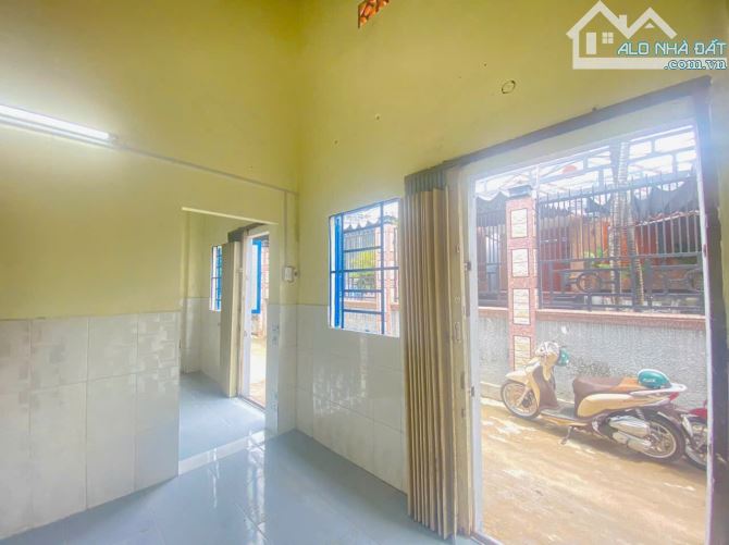 Dãy trọ 3 phòng Nguyễn Văn Tỏ, Long Bình Tân  giá 2.3 tỷ